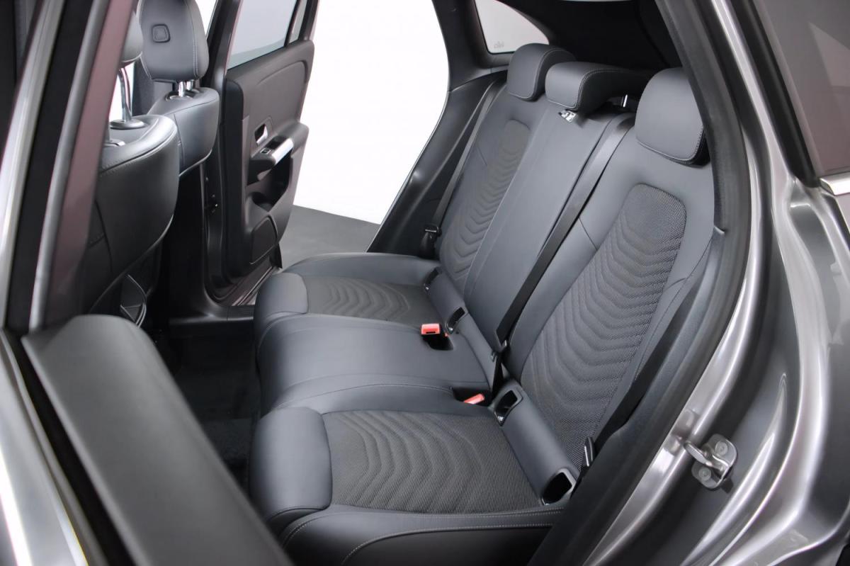 mercedes-benz-gla-2024-gasolina-1332cc