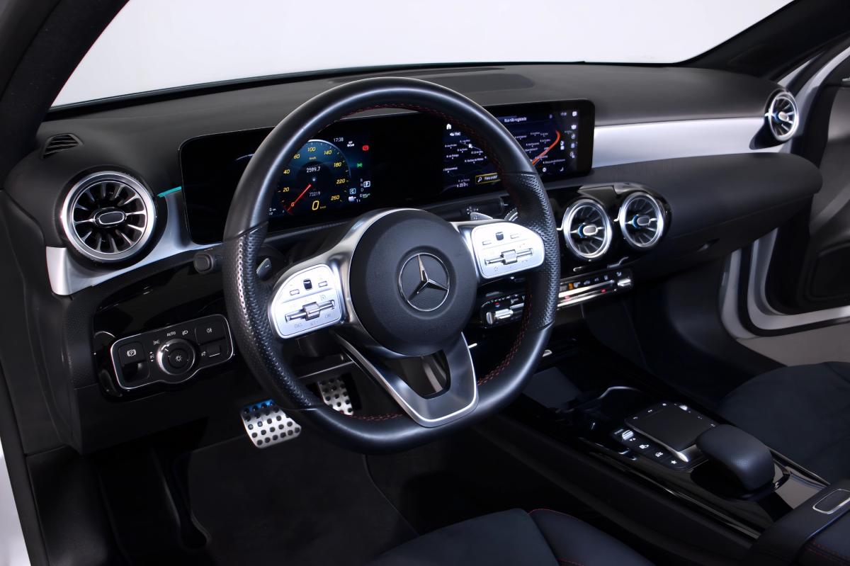mercedes-benz-classe-a-2022-hibrido-a-gasolina-1332cc