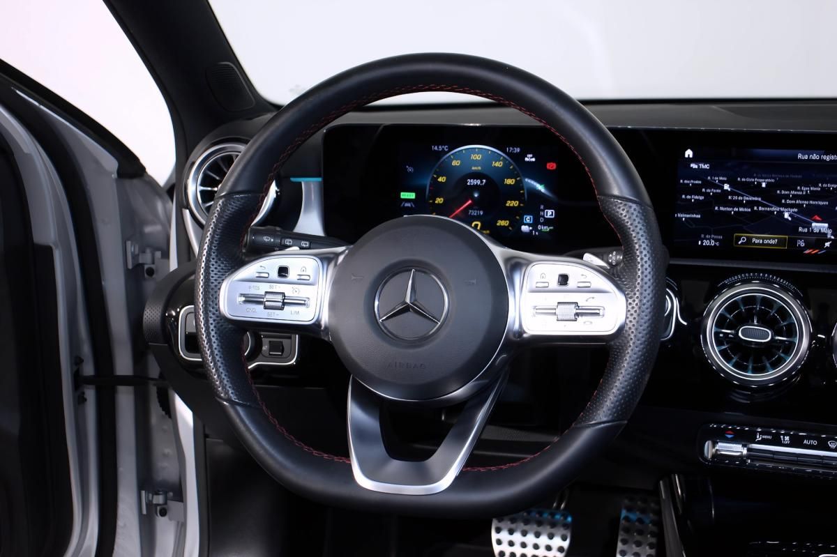 mercedes-benz-classe-a-2022-hibrido-a-gasolina-1332cc
