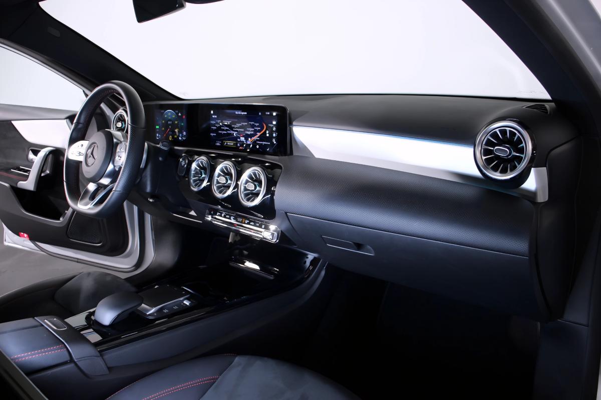 mercedes-benz-classe-a-2022-hibrido-a-gasolina-1332cc