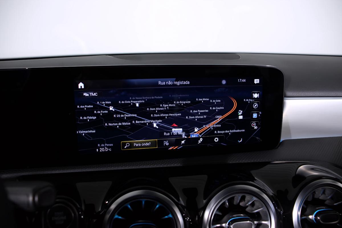 mercedes-benz-classe-a-2022-hibrido-a-gasolina-1332cc
