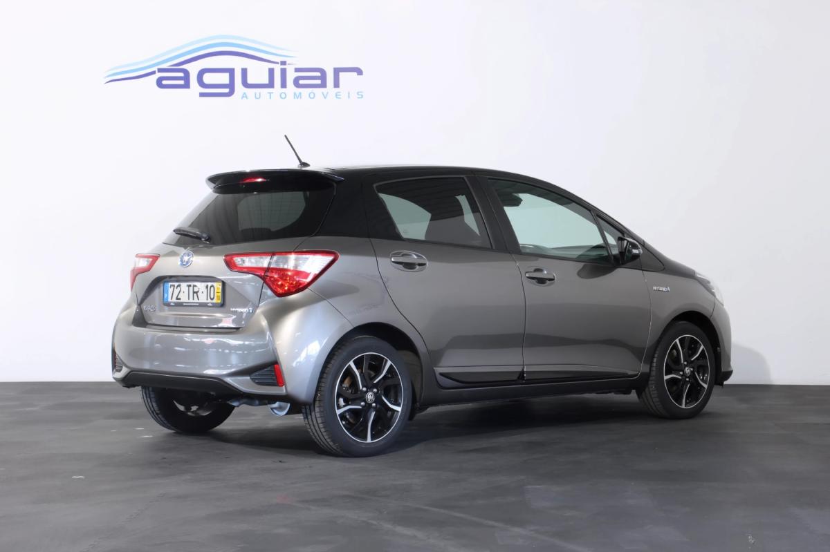 toyota-yaris-2017-hibrido-a-gasolina-1497cc