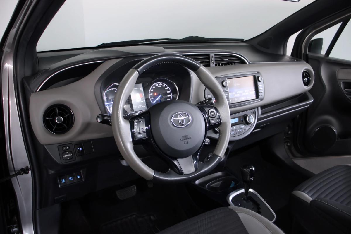 toyota-yaris-2017-hibrido-a-gasolina-1497cc