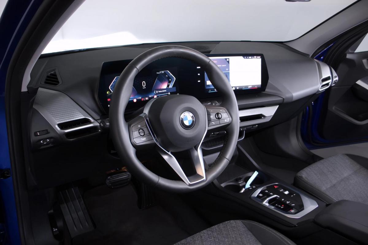 bmw-serie-1-2025-gasolina-1499cc