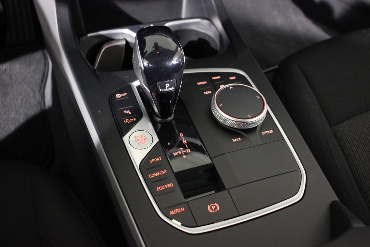bmw-serie-1-2023-gasolina-1499cc