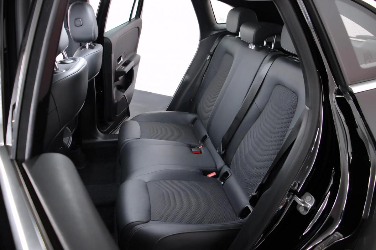 mercedes-benz-gla-2024-gasolina-1332cc
