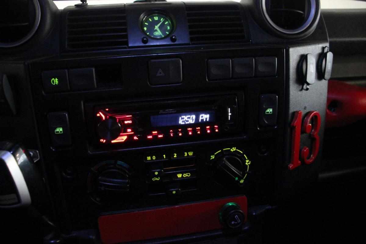land-rover-defender-2008-diesel-2402cc