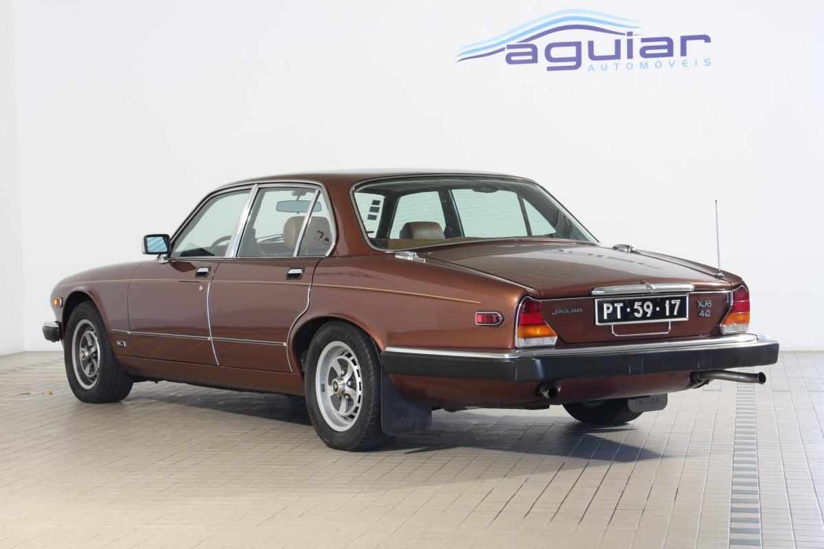 jaguar-xj6-1982-gasolina-4235cc