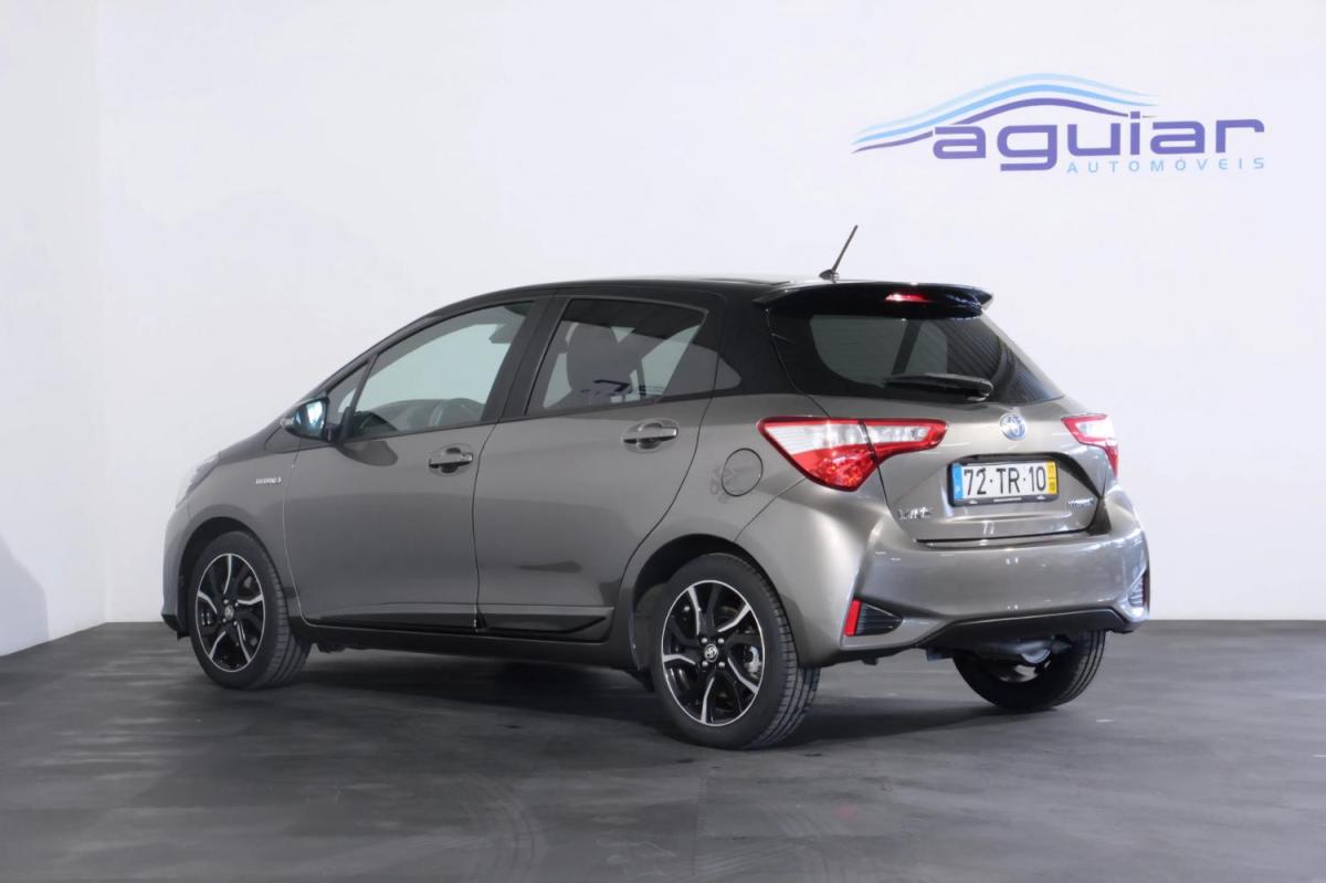 toyota-yaris-2017-hibrido-a-gasolina-1497cc