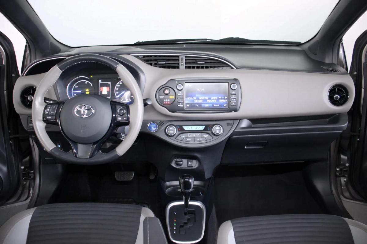 toyota-yaris-2017-hibrido-a-gasolina-1497cc