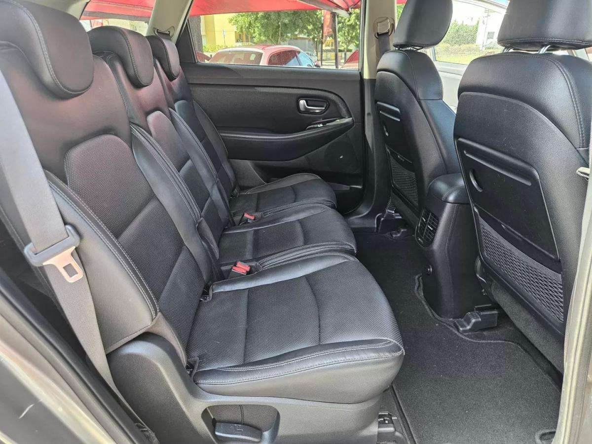 kia-carens-2018-diesel-1685cc