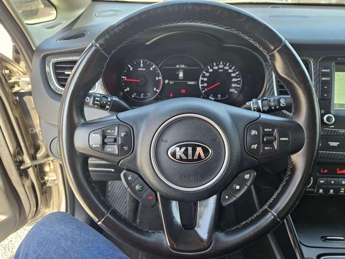 kia-carens-2018-diesel-1685cc