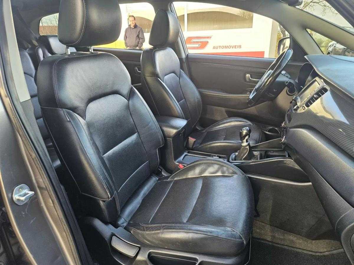 kia-carens-2018-diesel-1685cc