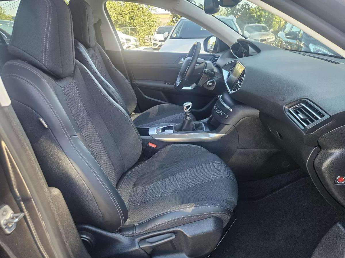 peugeot-308-2018-gasolina-1199cc