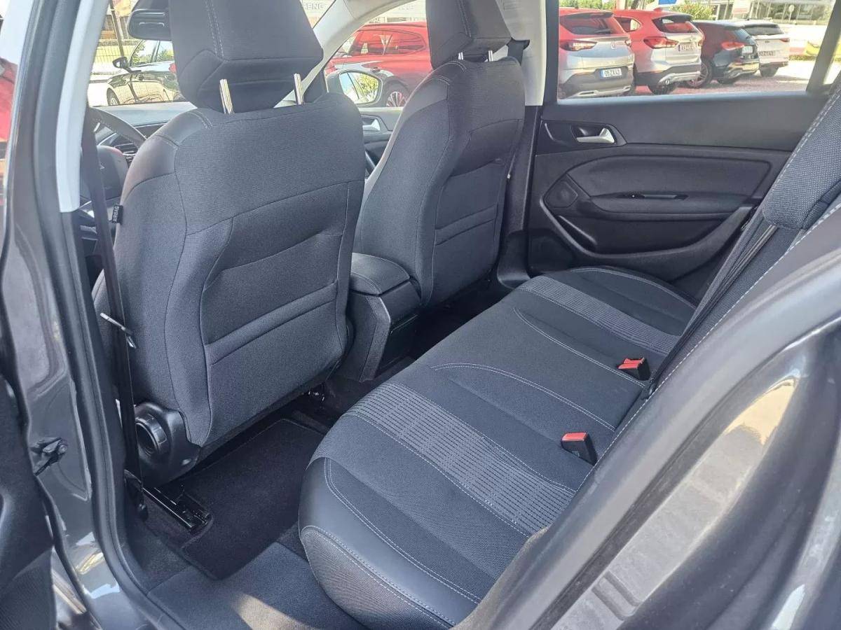 peugeot-308-2018-gasolina-1199cc