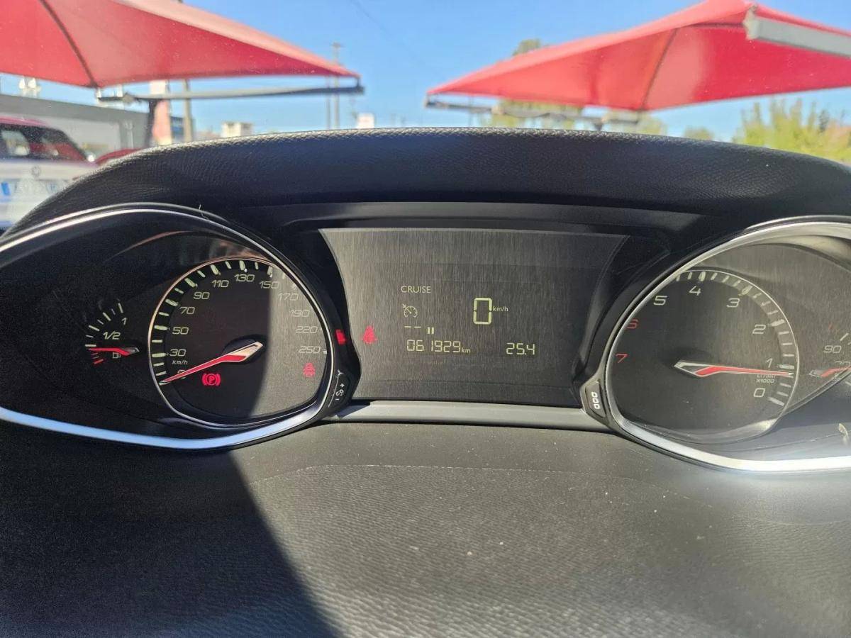 peugeot-308-2018-gasolina-1199cc