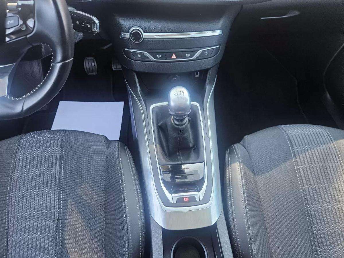 peugeot-308-2018-gasolina-1199cc
