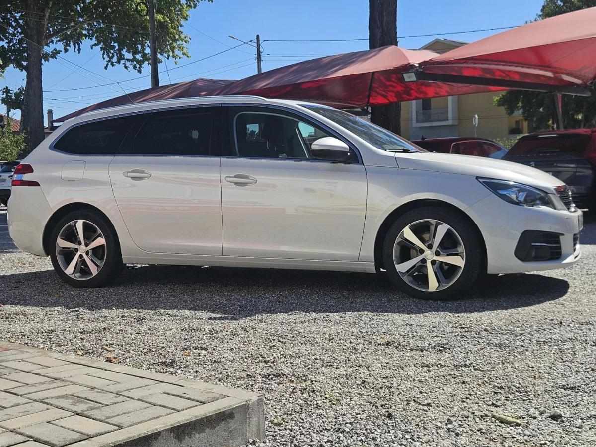 peugeot-308-sw-2019-diesel-1499cc