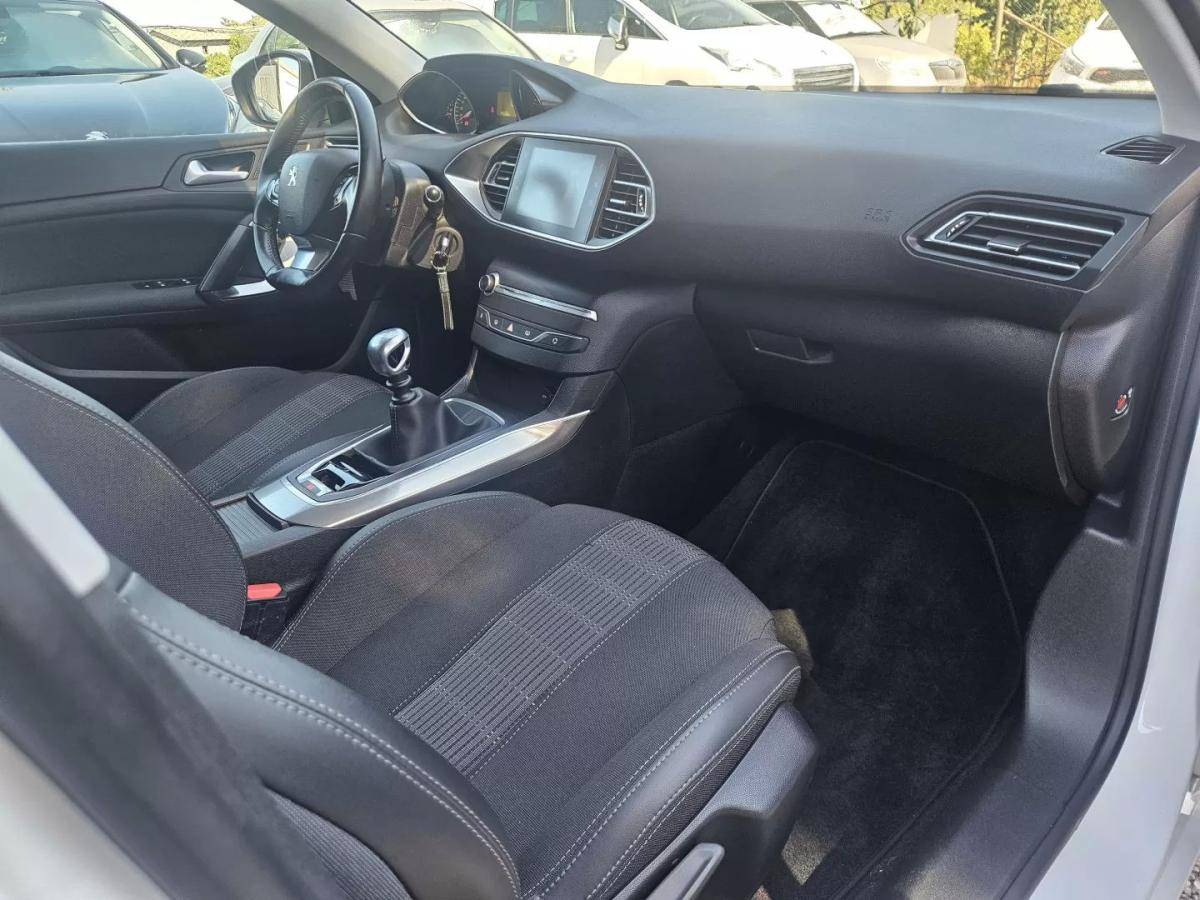 peugeot-308-sw-2019-diesel-1499cc
