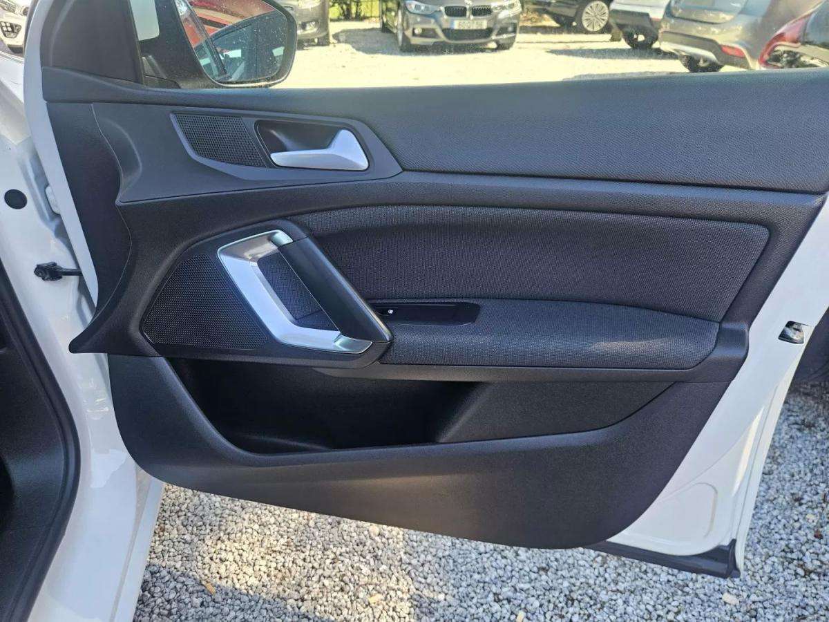 peugeot-308-sw-2019-diesel-1499cc