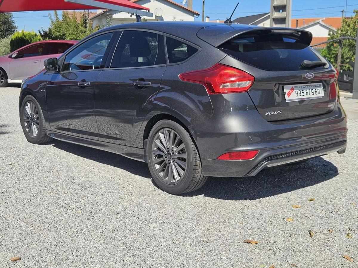 ford-focus-2018-gasolina-998cc