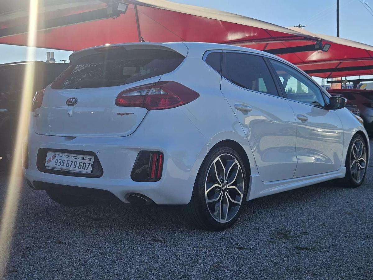 kia-ceed-2015-gasolina-1591cc