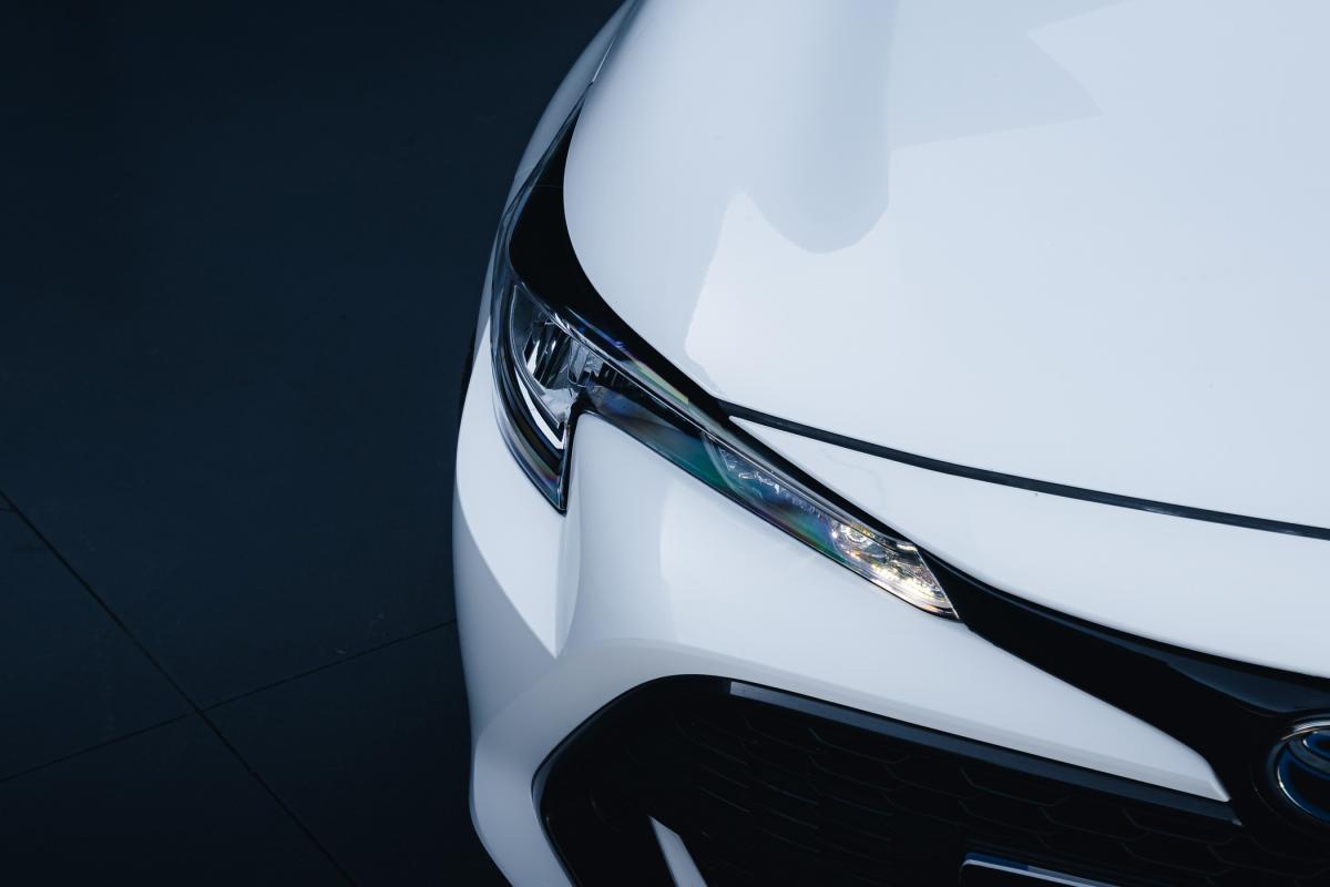 toyota-corolla-2020-hibrido-a-gasolina-1798cc