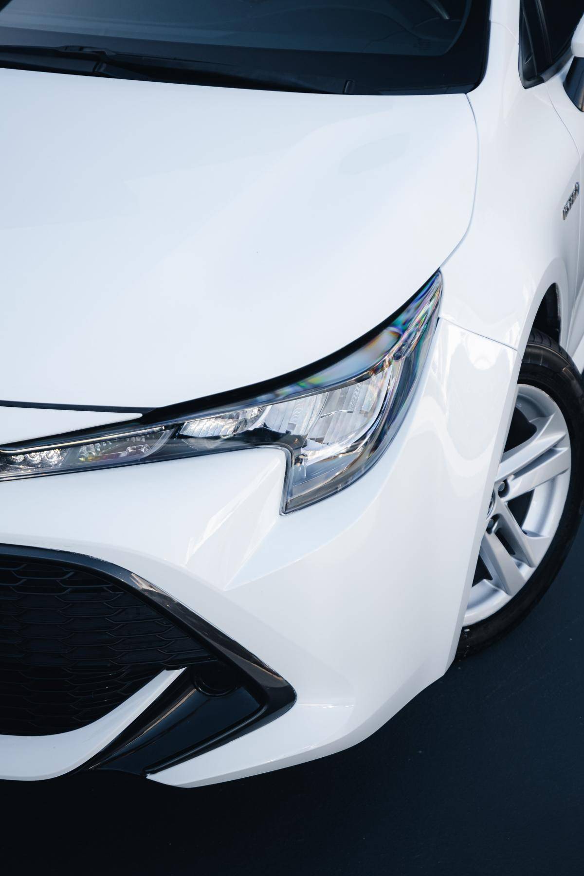 toyota-corolla-2020-hibrido-a-gasolina-1798cc