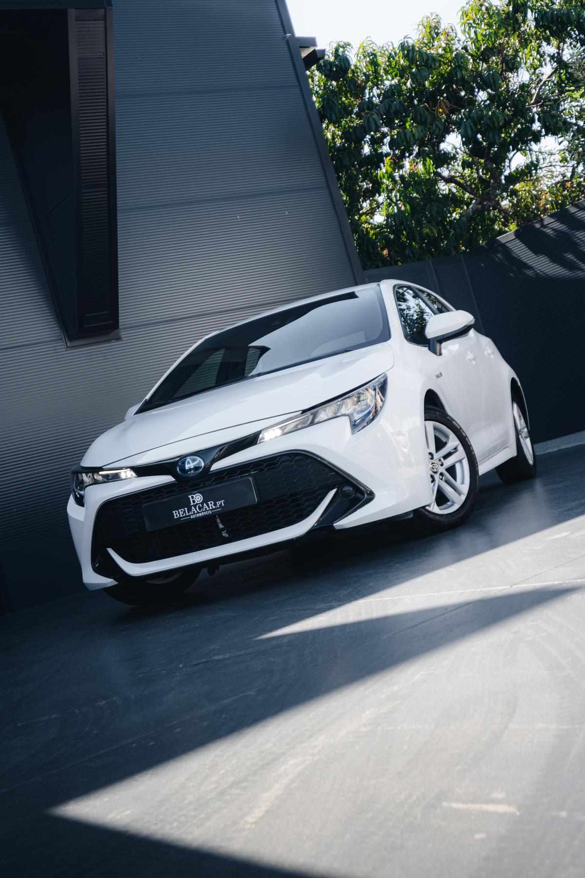 toyota-corolla-2020-hibrido-a-gasolina-1798cc
