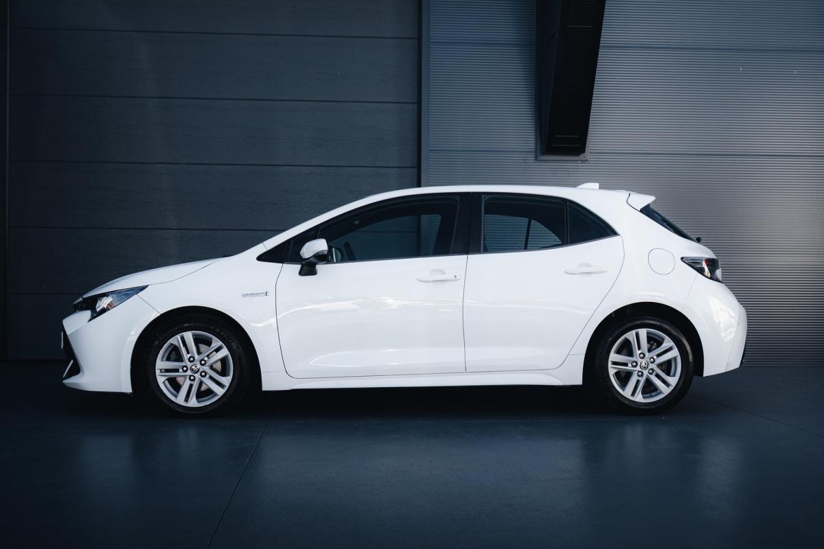 toyota-corolla-2020-hibrido-a-gasolina-1798cc