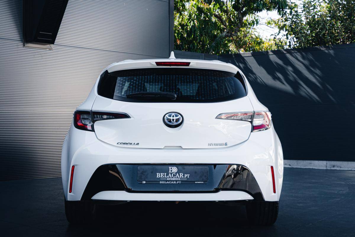 toyota-corolla-2020-hibrido-a-gasolina-1798cc