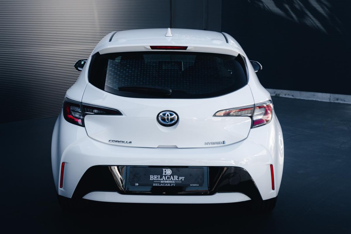 toyota-corolla-2020-hibrido-a-gasolina-1798cc
