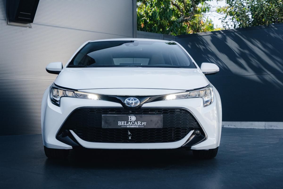 toyota-corolla-2020-hibrido-a-gasolina-1798cc