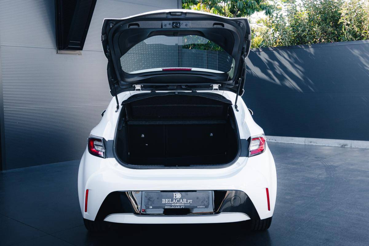 toyota-corolla-2020-hibrido-a-gasolina-1798cc