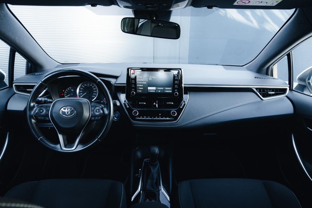 toyota-corolla-2020-hibrido-a-gasolina-1798cc