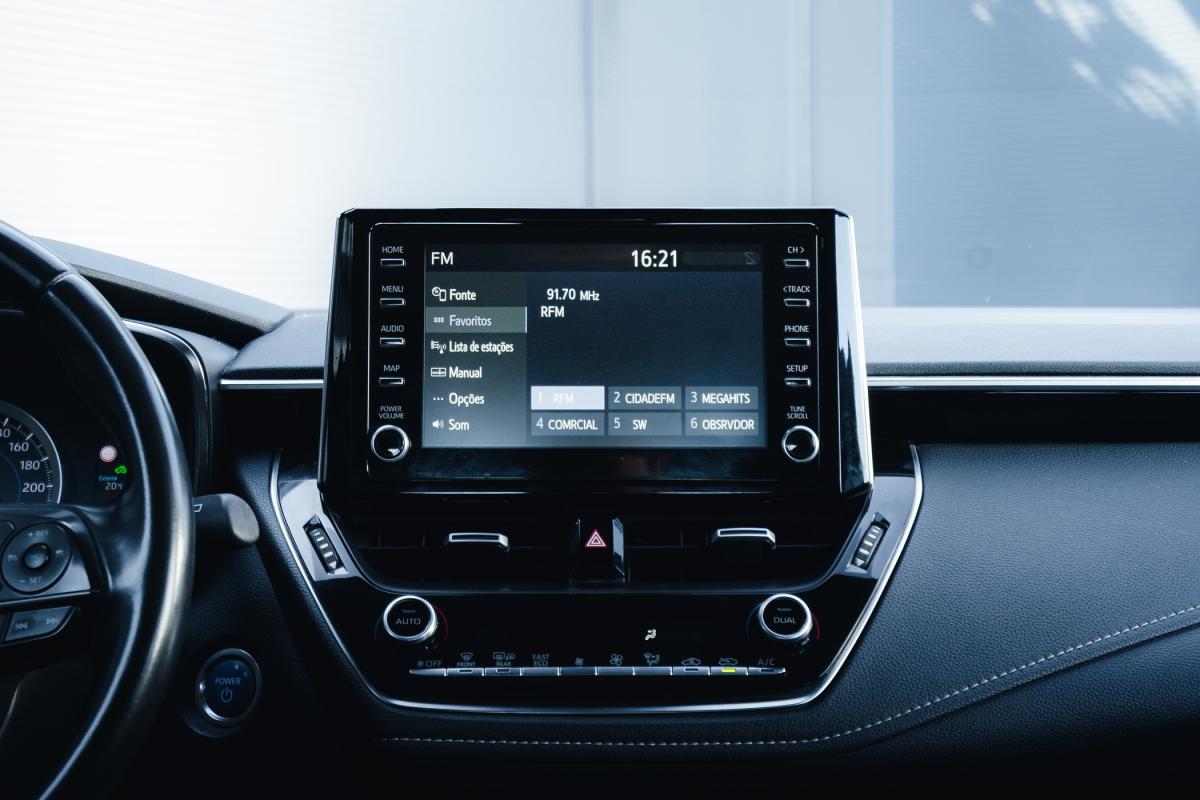 toyota-corolla-2020-hibrido-a-gasolina-1798cc