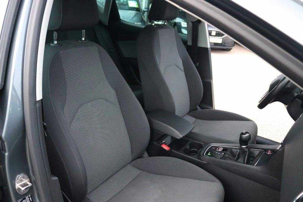 seat-leon-2018-diesel-1598cc