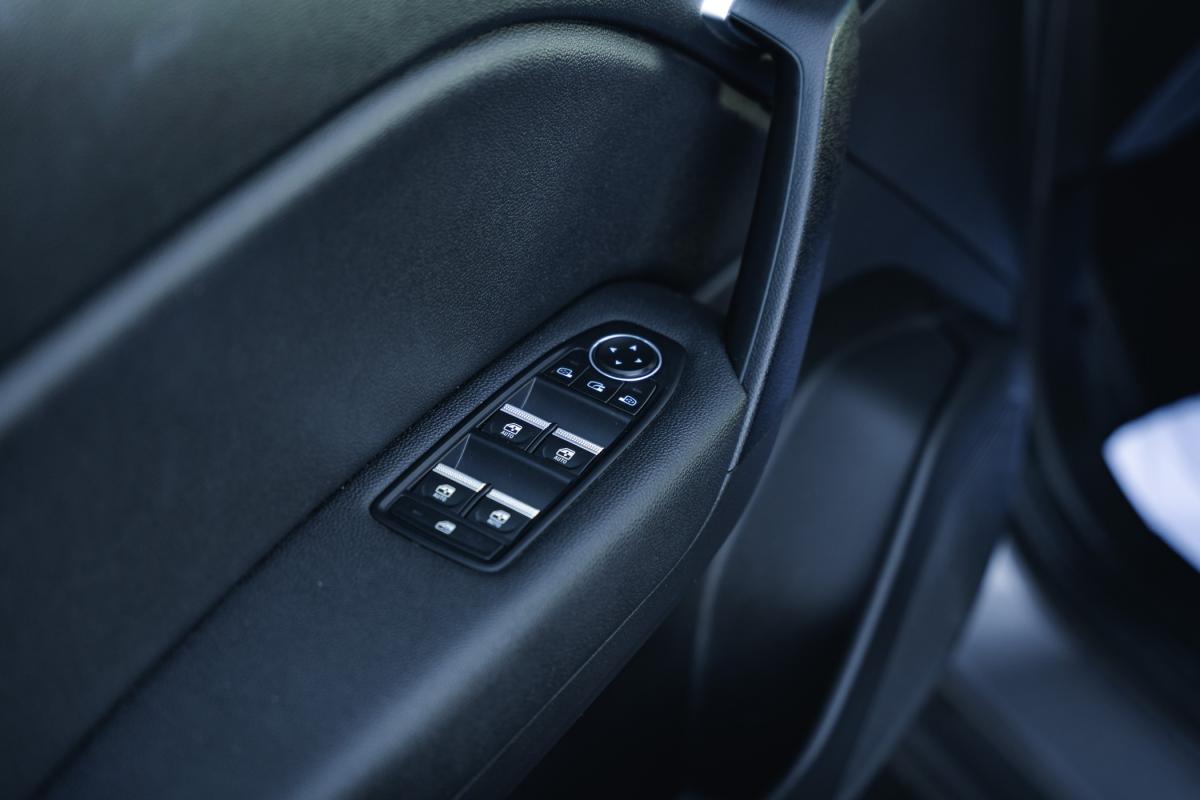 renault-captur-2023-gasolina-999cc