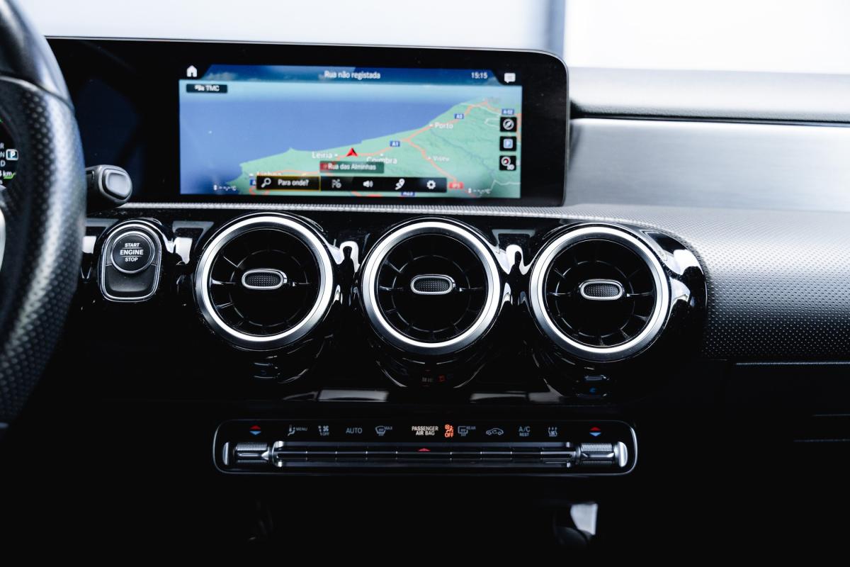 mercedes-benz-classe-a-2020-hibrido-a-gasolina-1332cc