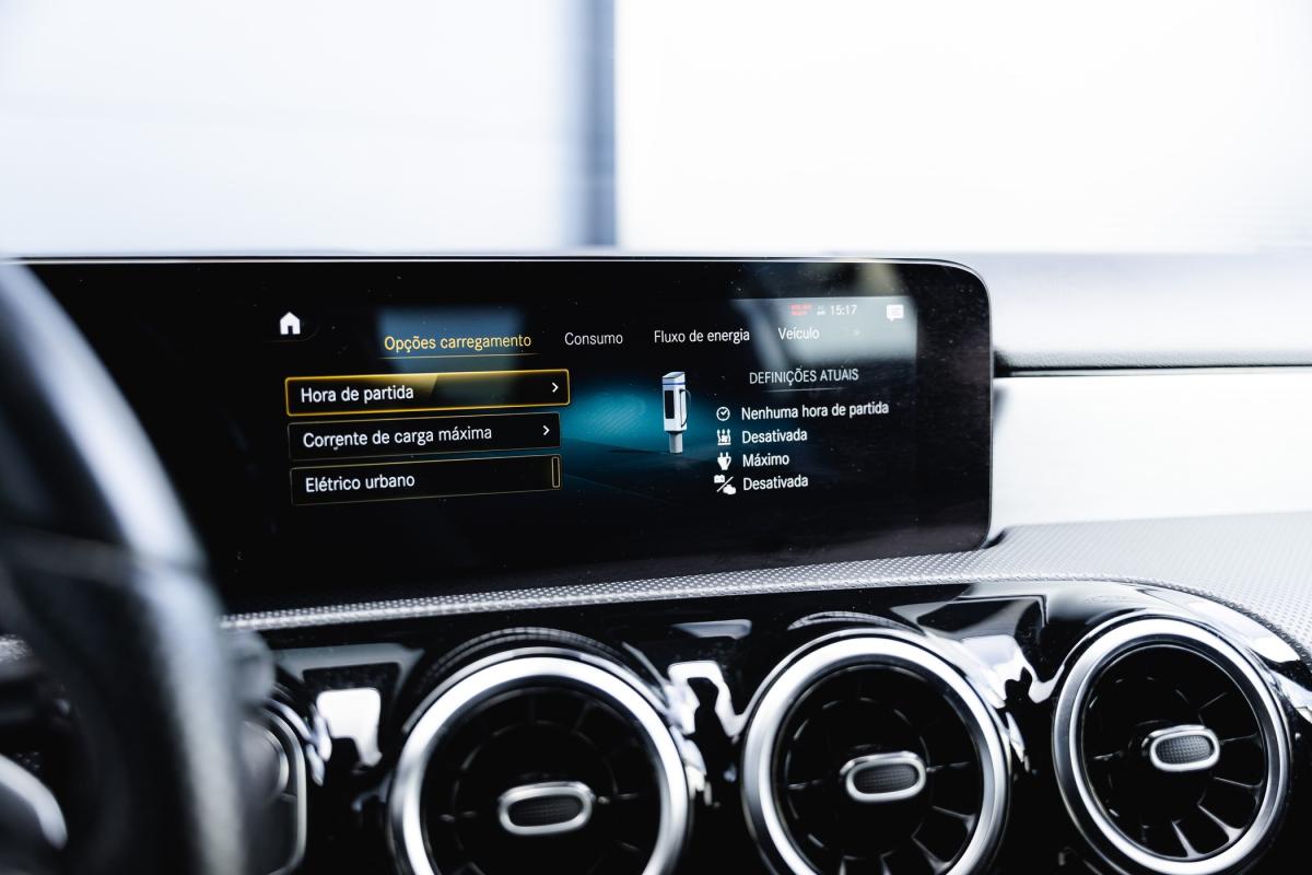 mercedes-benz-classe-a-2020-hibrido-a-gasolina-1332cc