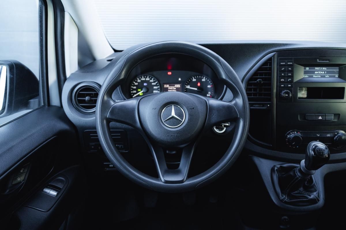 mercedes-benz-vito-2017-diesel-1598cc