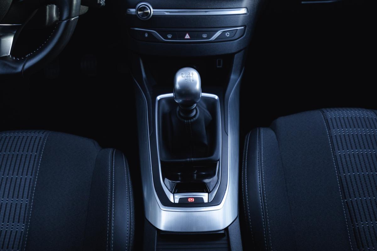 peugeot-308-sw-2018-diesel-1499cc