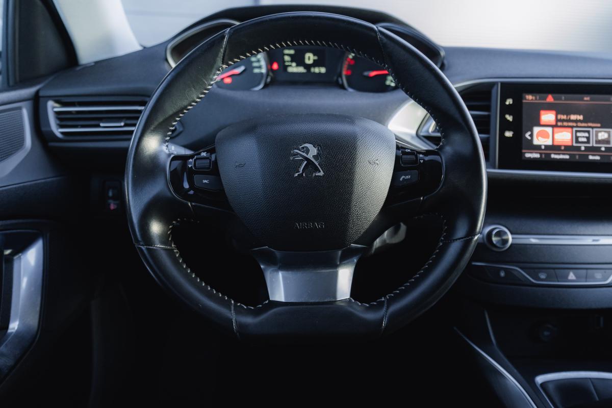 peugeot-308-sw-2018-diesel-1499cc