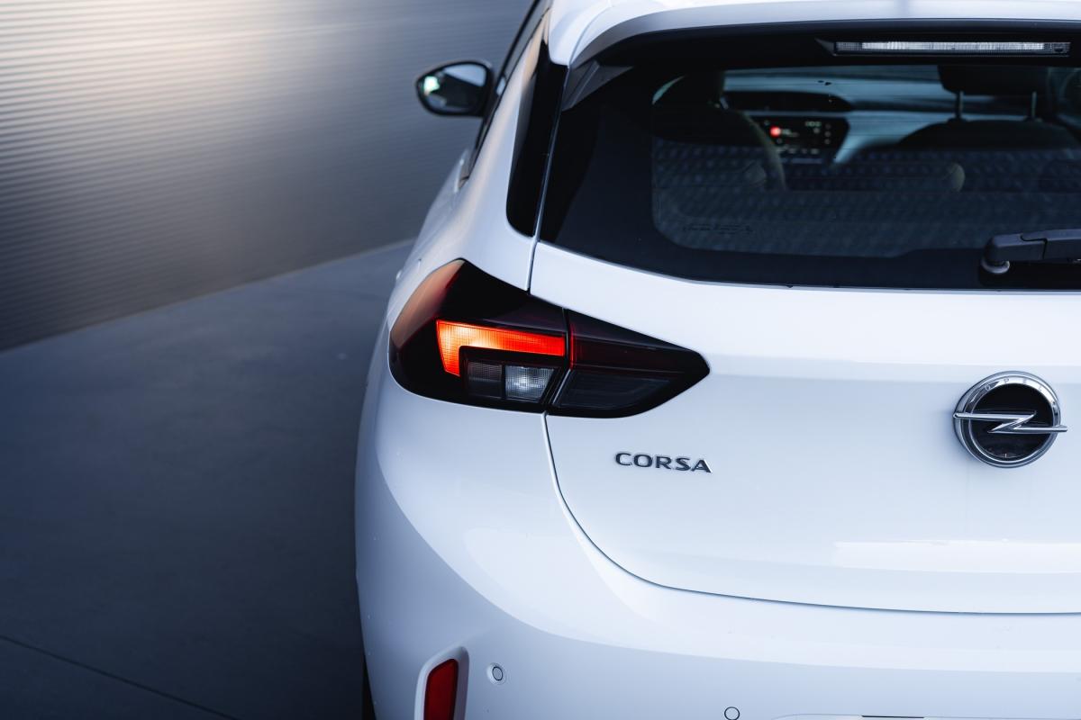 opel-corsa-2021-diesel-1499cc