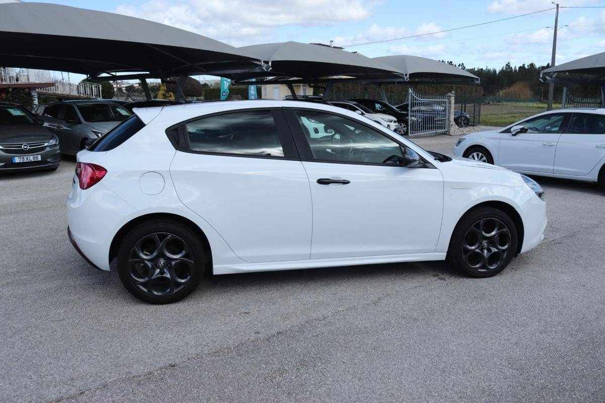 alfa-romeo-giulietta-2019-diesel-1598cc