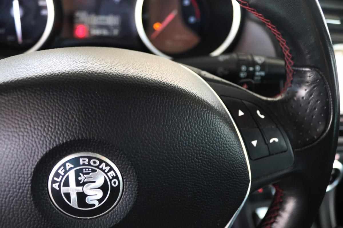 alfa-romeo-giulietta-2019-diesel-1598cc