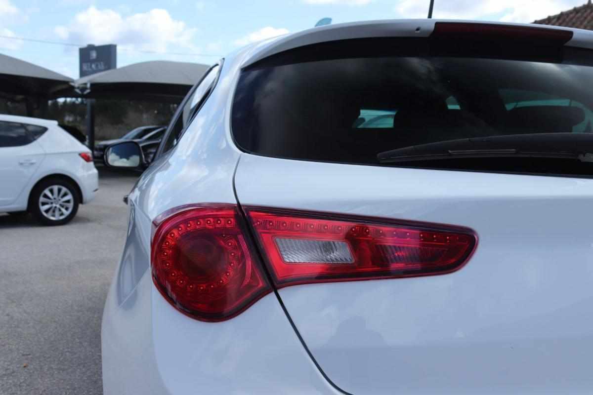 alfa-romeo-giulietta-2019-diesel-1598cc