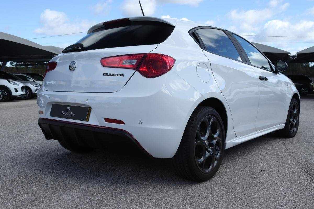 alfa-romeo-giulietta-2019-diesel-1598cc