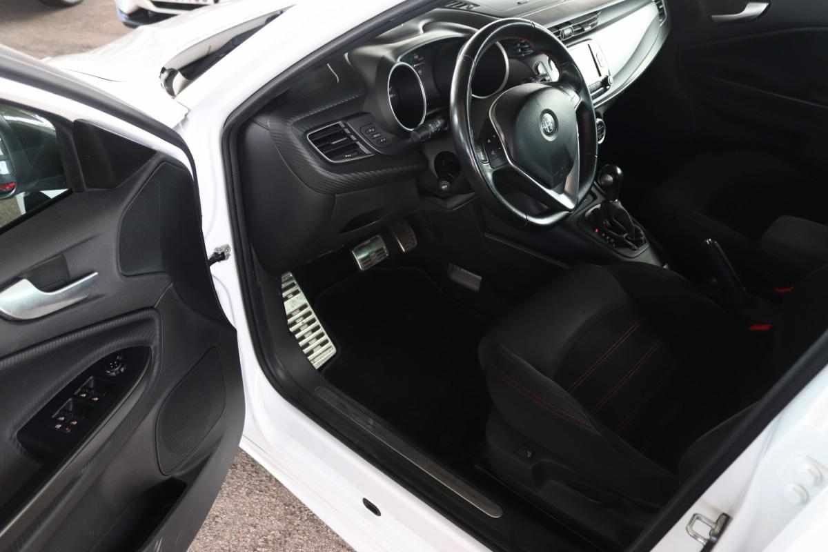 alfa-romeo-giulietta-2019-diesel-1598cc