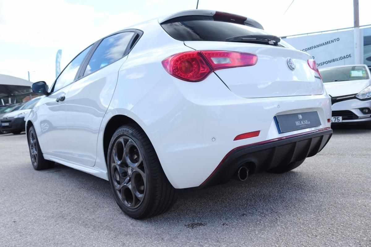 alfa-romeo-giulietta-2019-diesel-1598cc